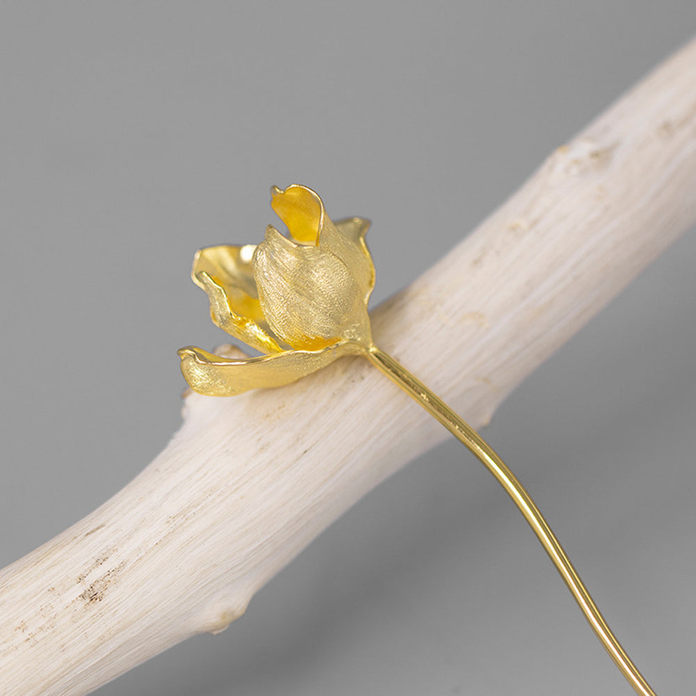 
                  
                    Tulip-Hair-Pin-By-Yonandole_2a
                  
                