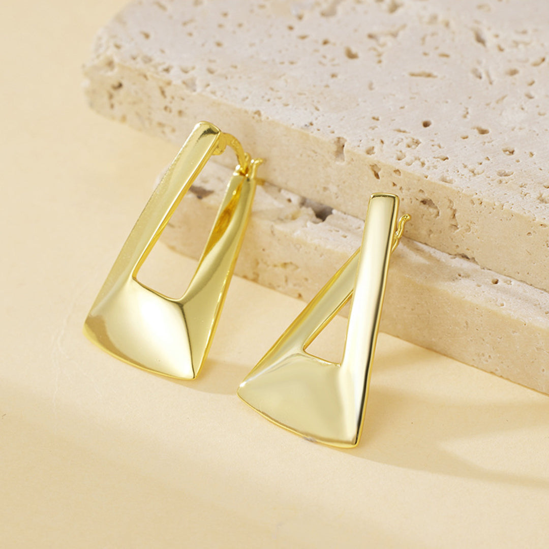 Twisted-Elongated-Triangle-Earrings-By-Yonandole_5