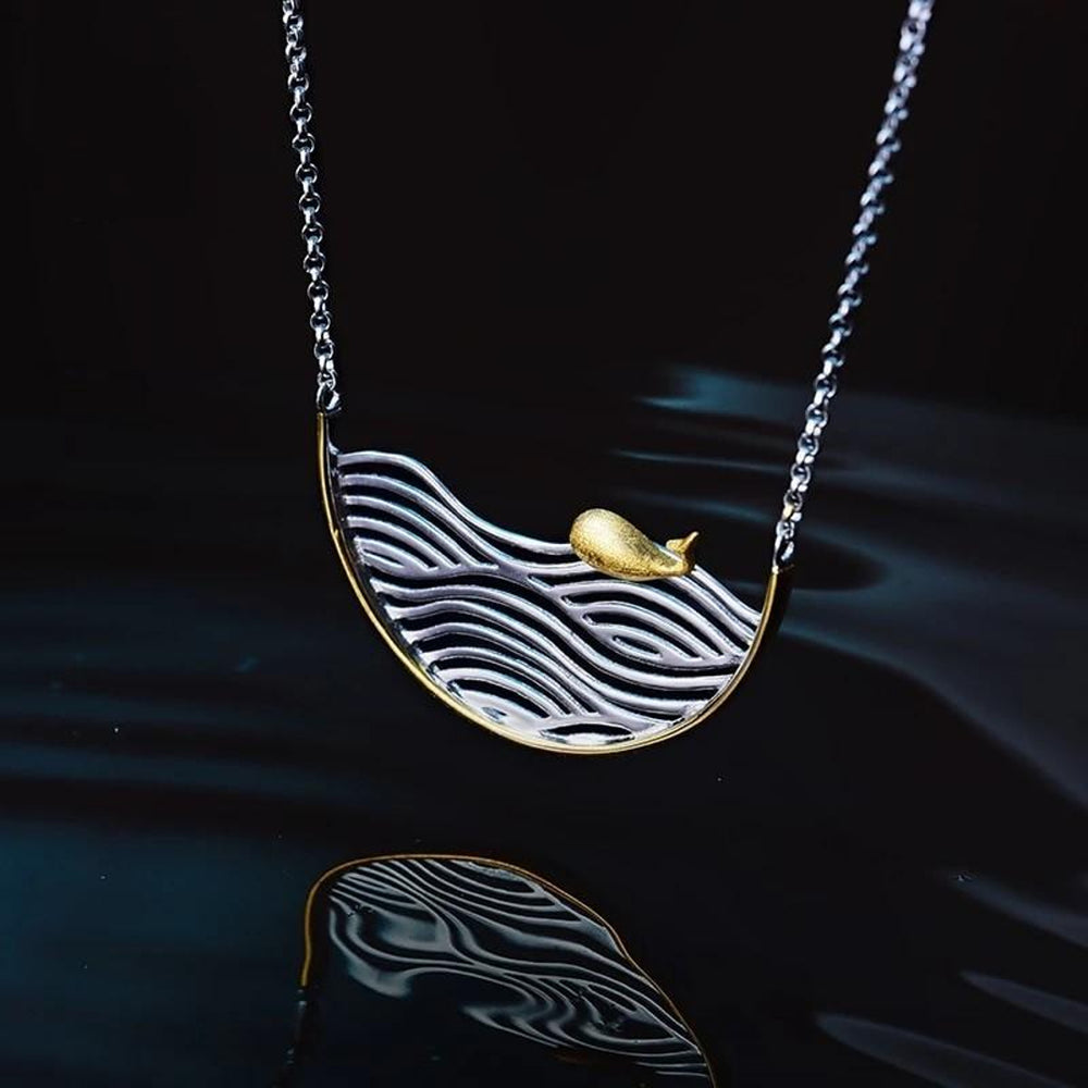 
                      
                        Whale-In-The-Sea-Pendant-Necklace-By-Yonandole_1
                      
                    