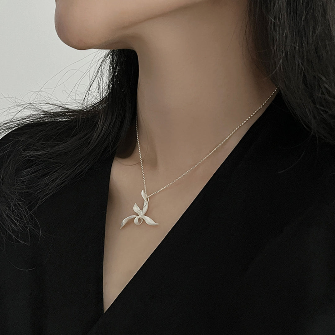 Wild-Orchid-Pendant-By-Yonandole_11