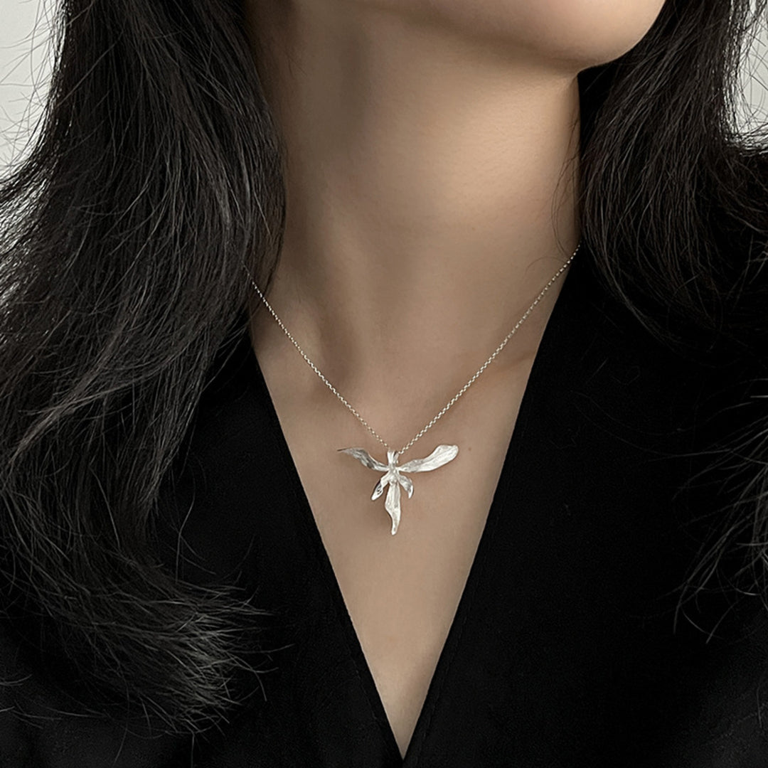 Wild-Orchid-Pendant-By-Yonandole_3