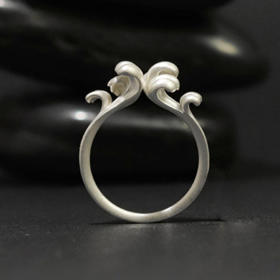 Wind-And-Wave-Ring-Yonandole_3