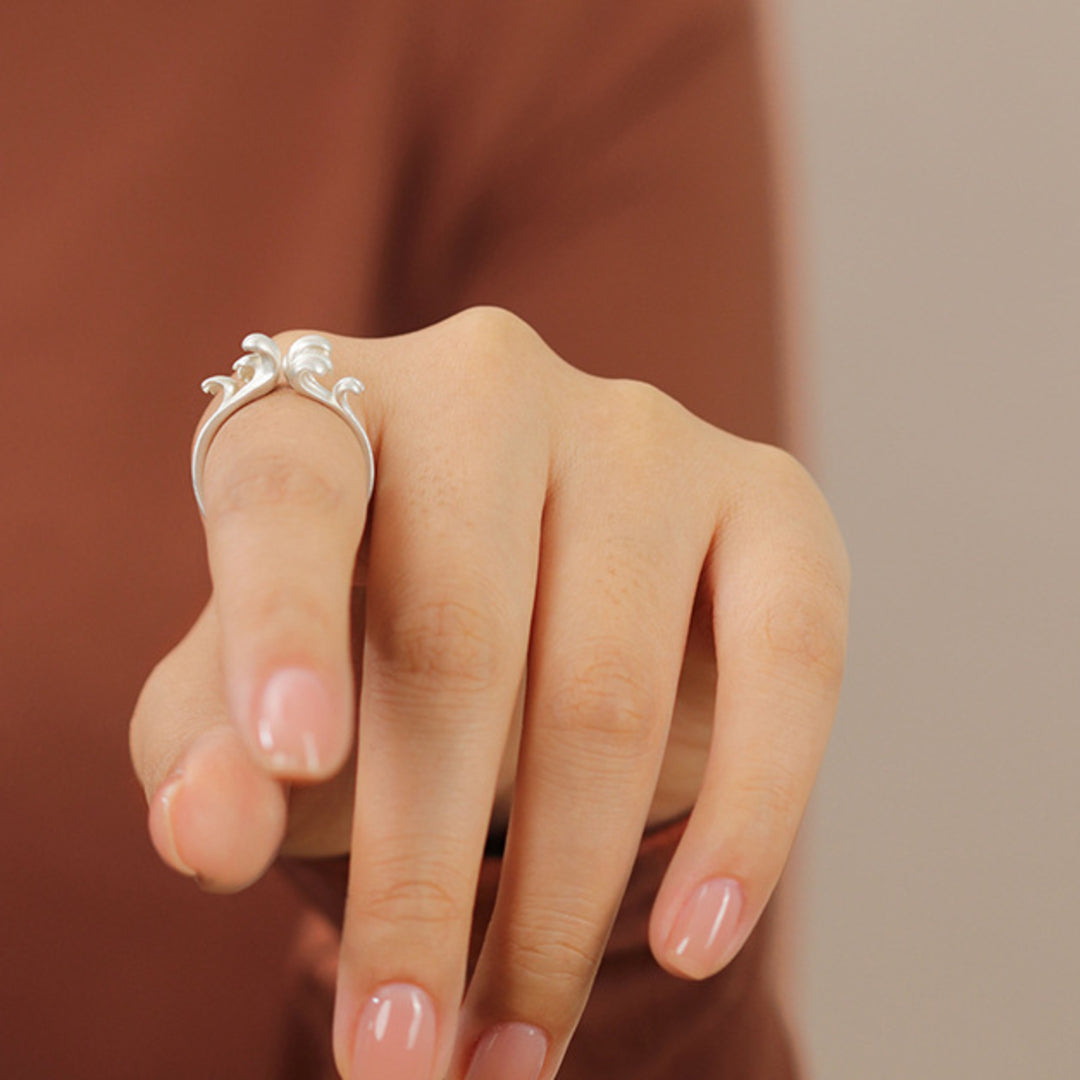 Wind-And-Wave-Ring-Yonandole_5