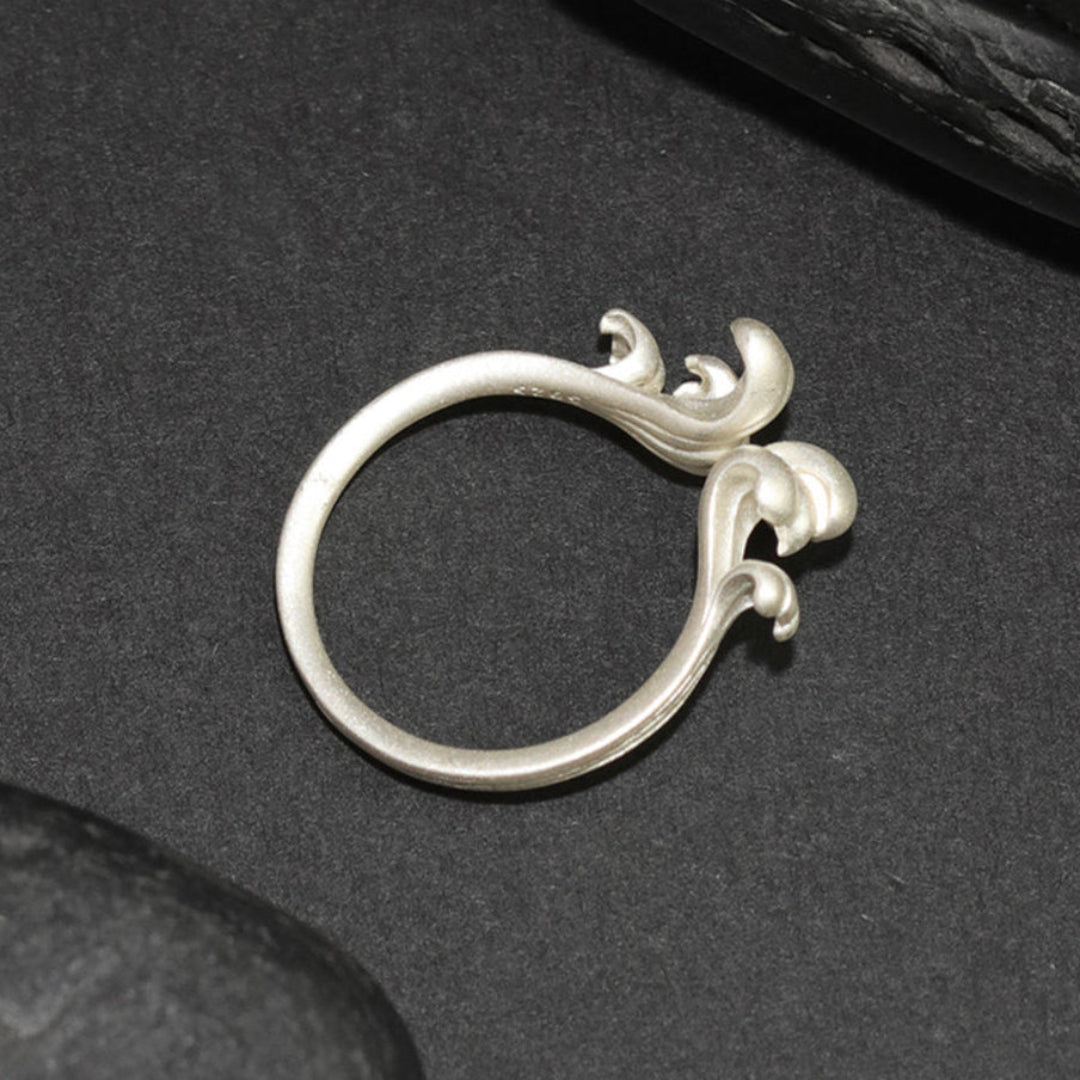 Wind-And-Wave-Ring-Yonandole_6