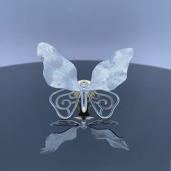 
                      
                        Load and play video in Gallery viewer, Butterfly-Brooch-By-Yonandole
                      
                    