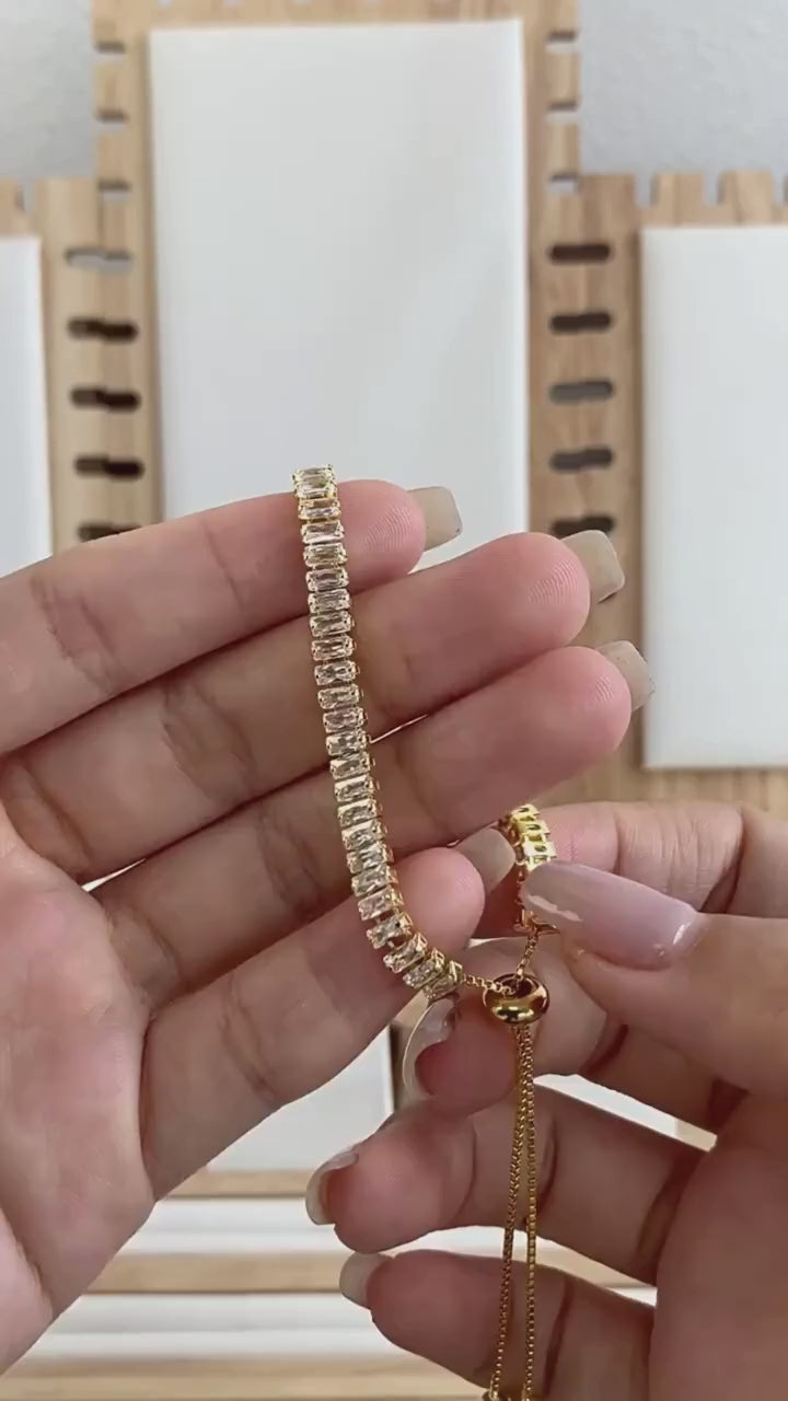 Bracelet-With-High-Grade-Rectangular-Zirconia-By-Yonandole